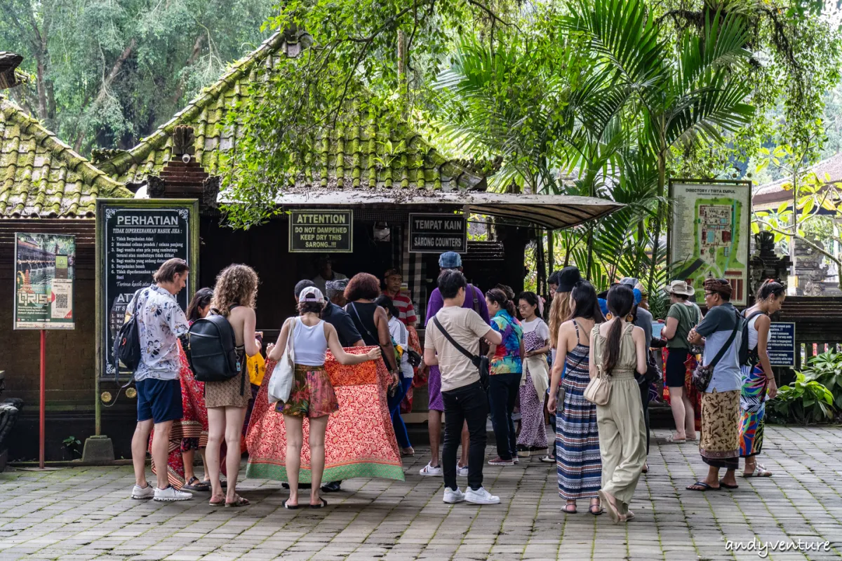 聖泉寺(Pura Tirta Empul)－峇里島五大聖廟之一，聖泉浴流程介紹｜峇里島包車自由行