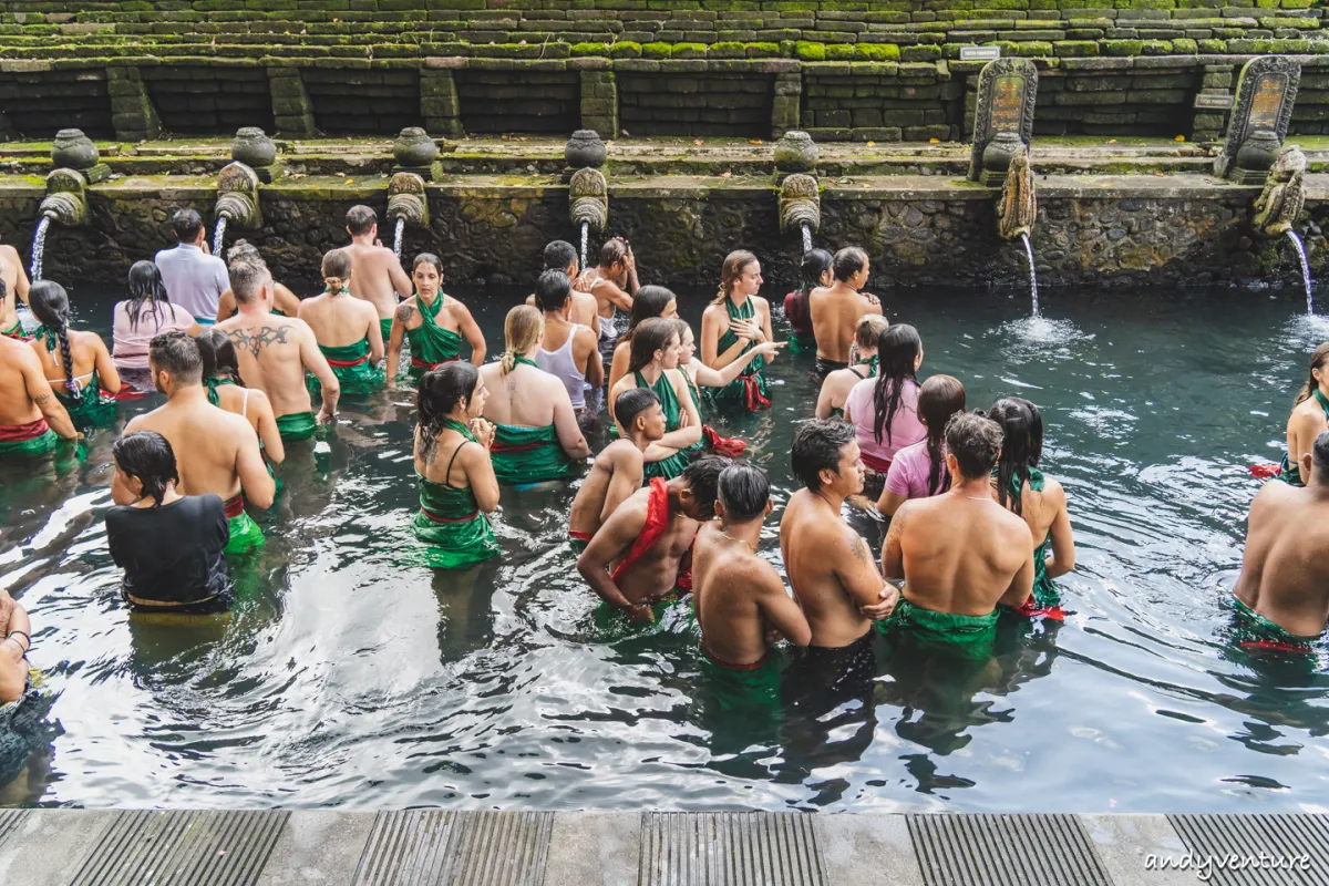 聖泉寺(Pura Tirta Empul)－峇里島五大聖廟之一，聖泉浴流程介紹｜峇里島包車自由行