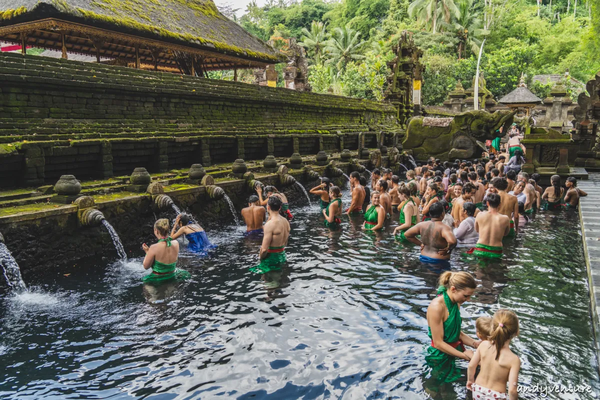 聖泉寺(Pura Tirta Empul)－峇里島五大聖廟之一，聖泉浴流程介紹｜峇里島包車自由行