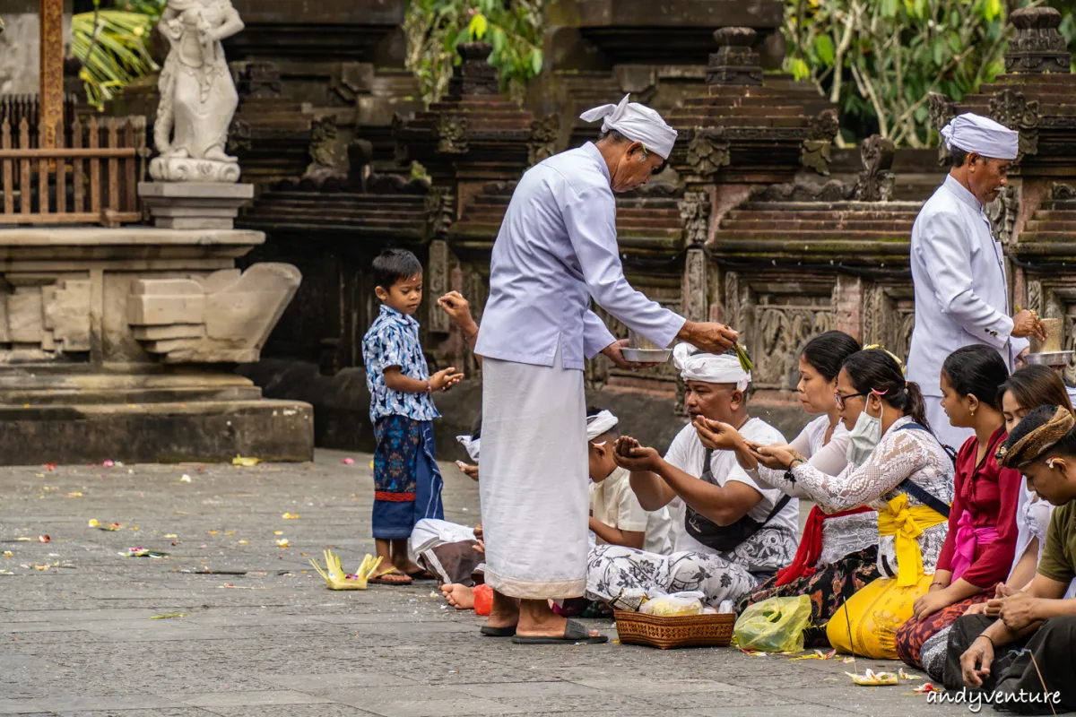 聖泉寺(Pura Tirta Empul)－峇里島五大聖廟之一，聖泉浴流程介紹｜峇里島包車自由行