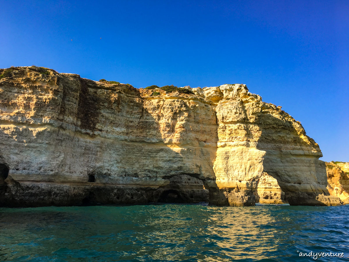 貝納吉爾海灘(Benagil Beach)與海蝕洞｜Algarve｜葡萄牙租車