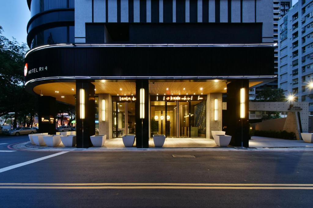 高雄巨蛋住宿-巨蛋旅店 高雄巨蛋住宿-巨蛋旅店