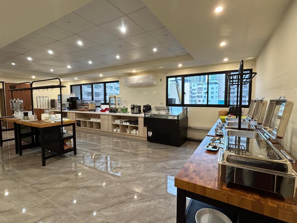 高雄巨蛋住宿-水木商旅高鐵左營館 高雄巨蛋住宿-水木商旅高鐵左營館