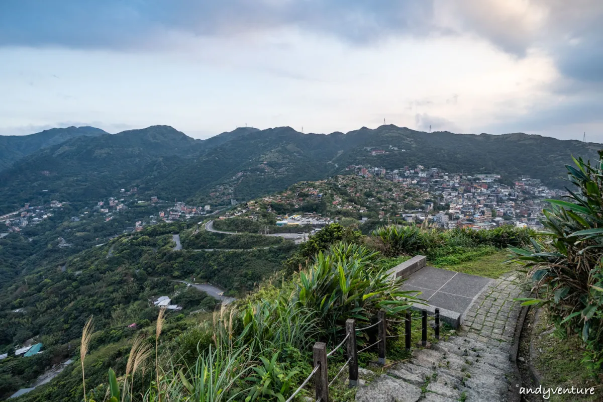 基隆山(雞籠山)－路線攻略，九份山城夜景最佳拍攝地點