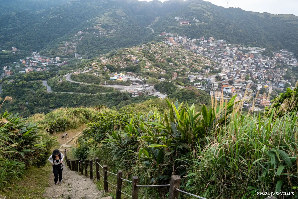 基隆山(雞籠山)－路線攻略，九份山城夜景最佳拍攝地點