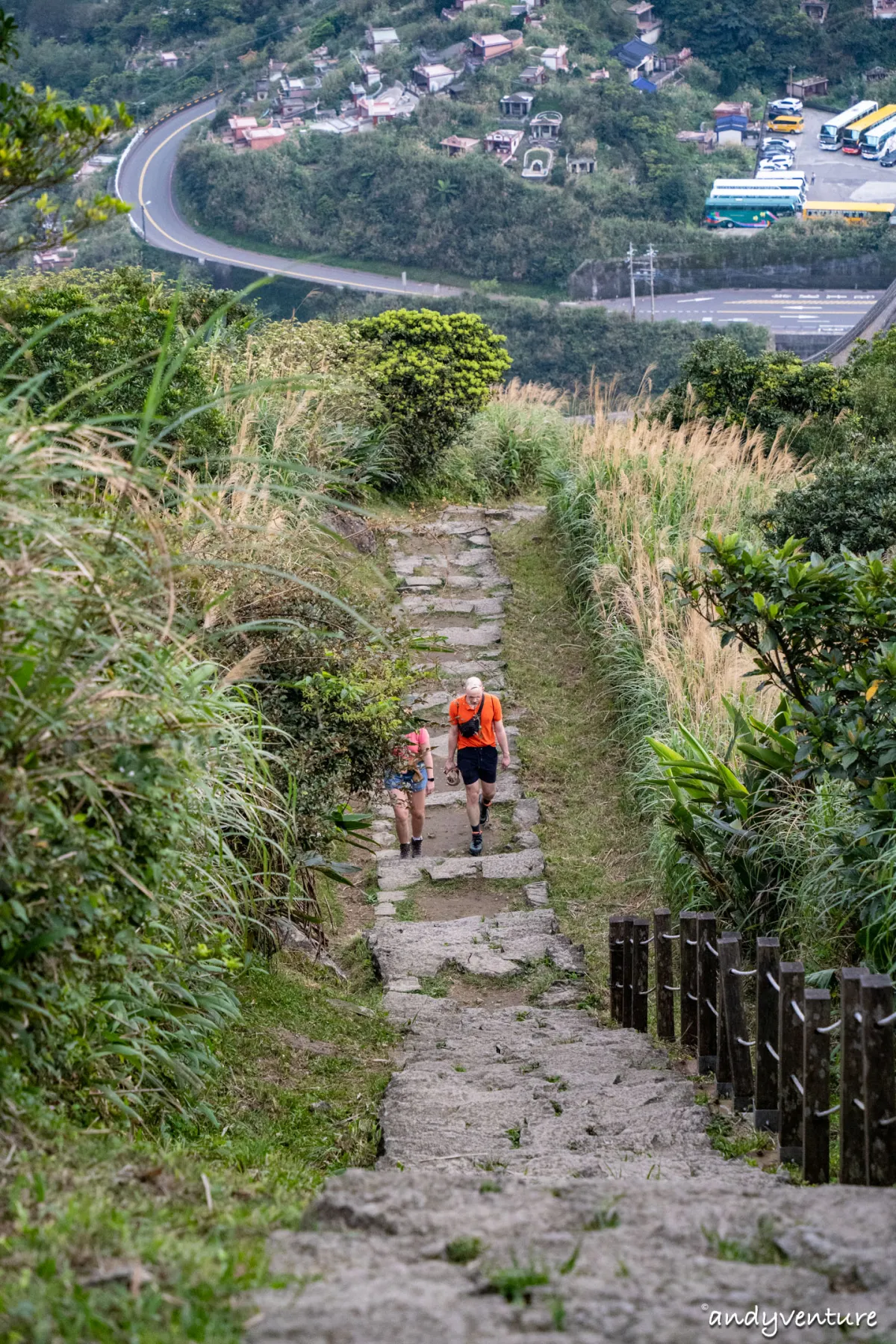 基隆山(雞籠山)－路線攻略，九份山城夜景最佳拍攝地點