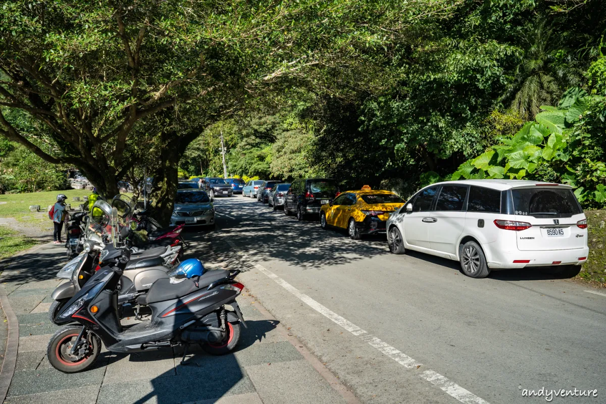 抹茶山的路邊停車位