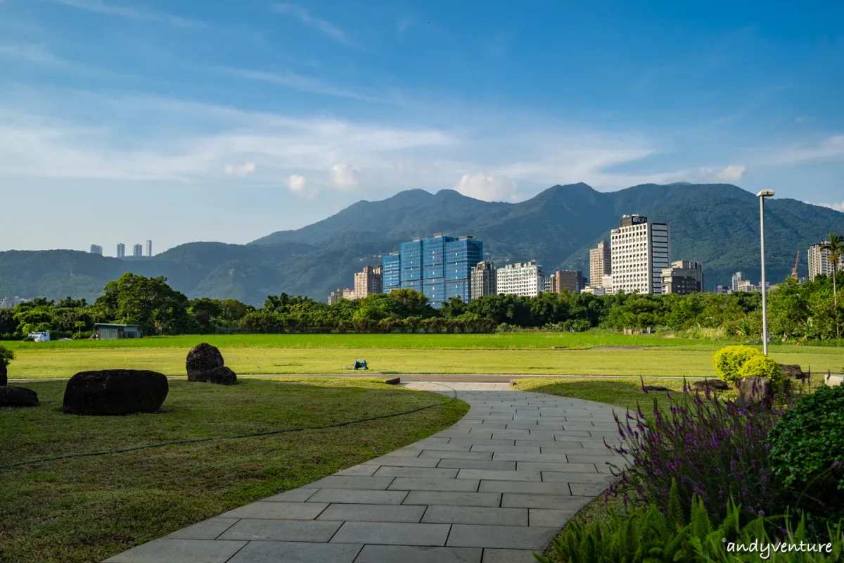 法鼓山農禪寺一日遊－令人靜心的現代道場，附近美食和交通介紹｜台北北投｜台灣景點