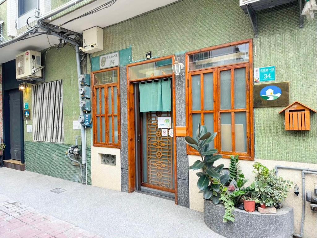 台南火車站住宿-慢步南國台南故事民宿 台南火車站住宿-慢步南國台南故事民宿