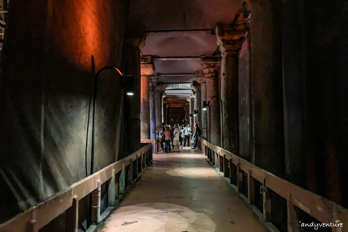 地下水宮殿－令人小失望的巨大地底水槽｜伊斯坦堡｜土耳其租車旅遊