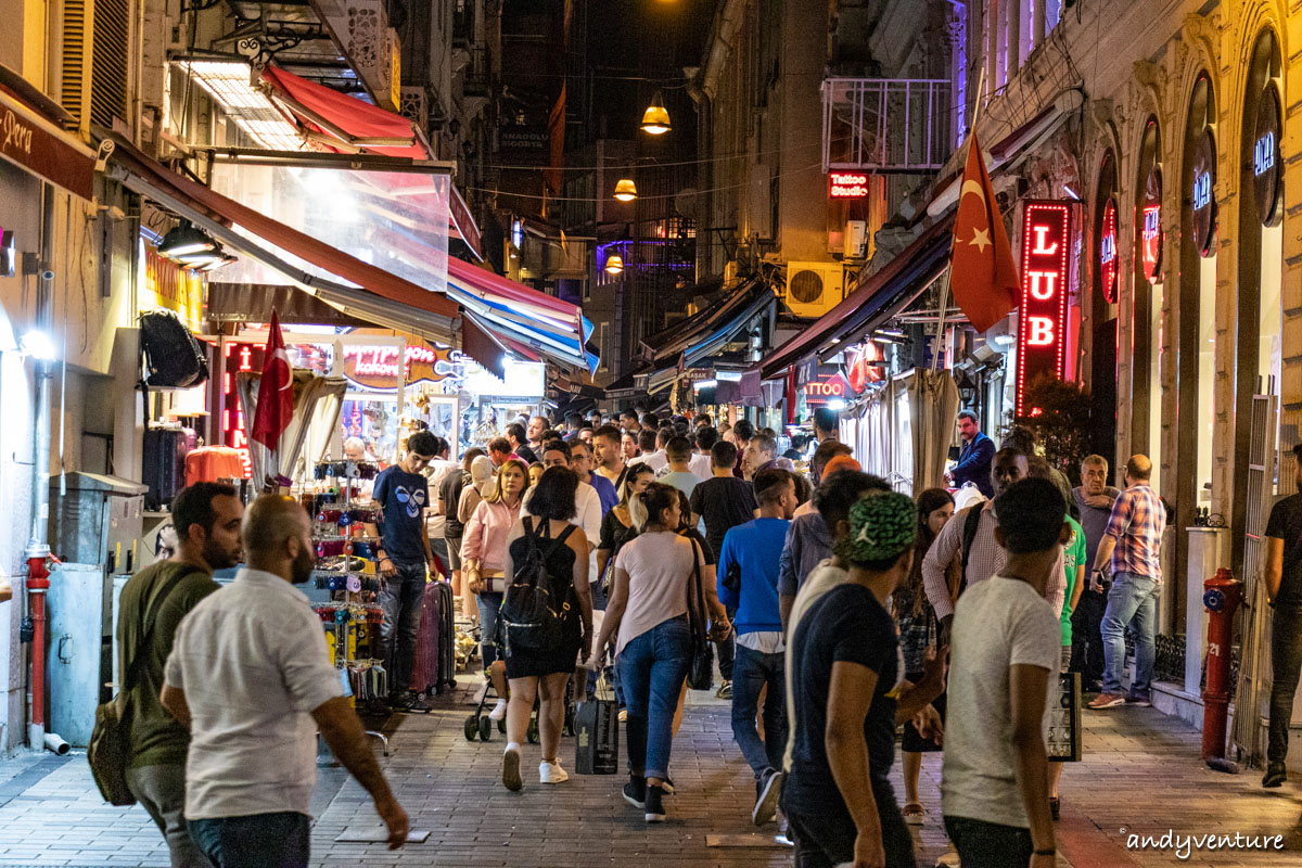 獨立大街和塔克辛廣場－逛逛百萬人潮的購物大道｜伊斯坦堡Istanbul｜土耳其租車旅遊